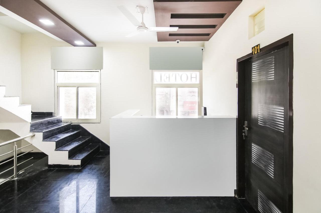 OYO 67353 Hotel Magnum Hisār Buitenkant foto