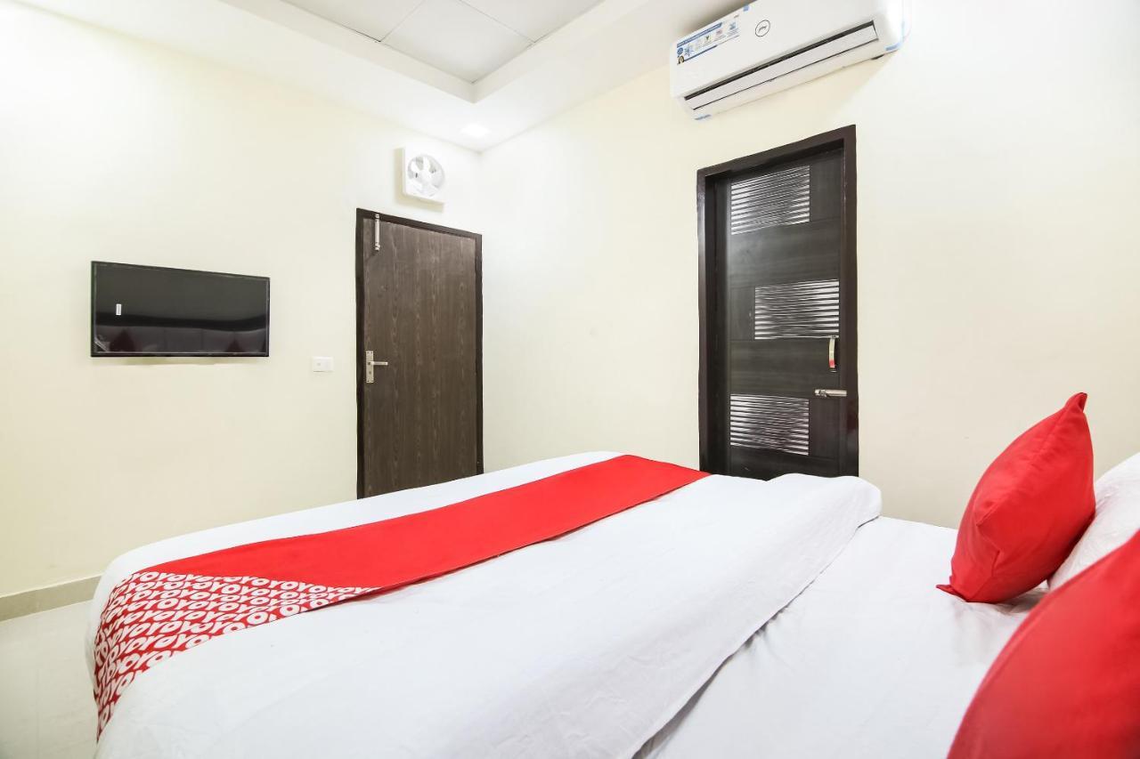 OYO 67353 Hotel Magnum Hisār Buitenkant foto