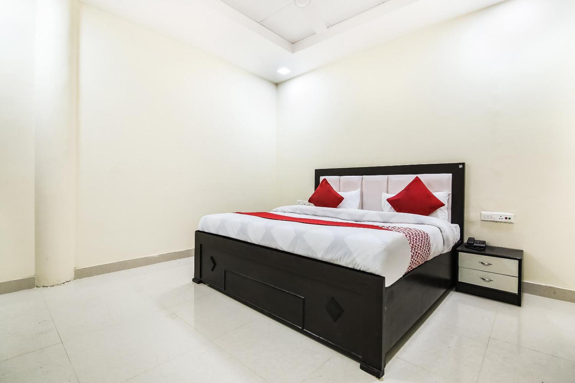 OYO 67353 Hotel Magnum Hisār Buitenkant foto