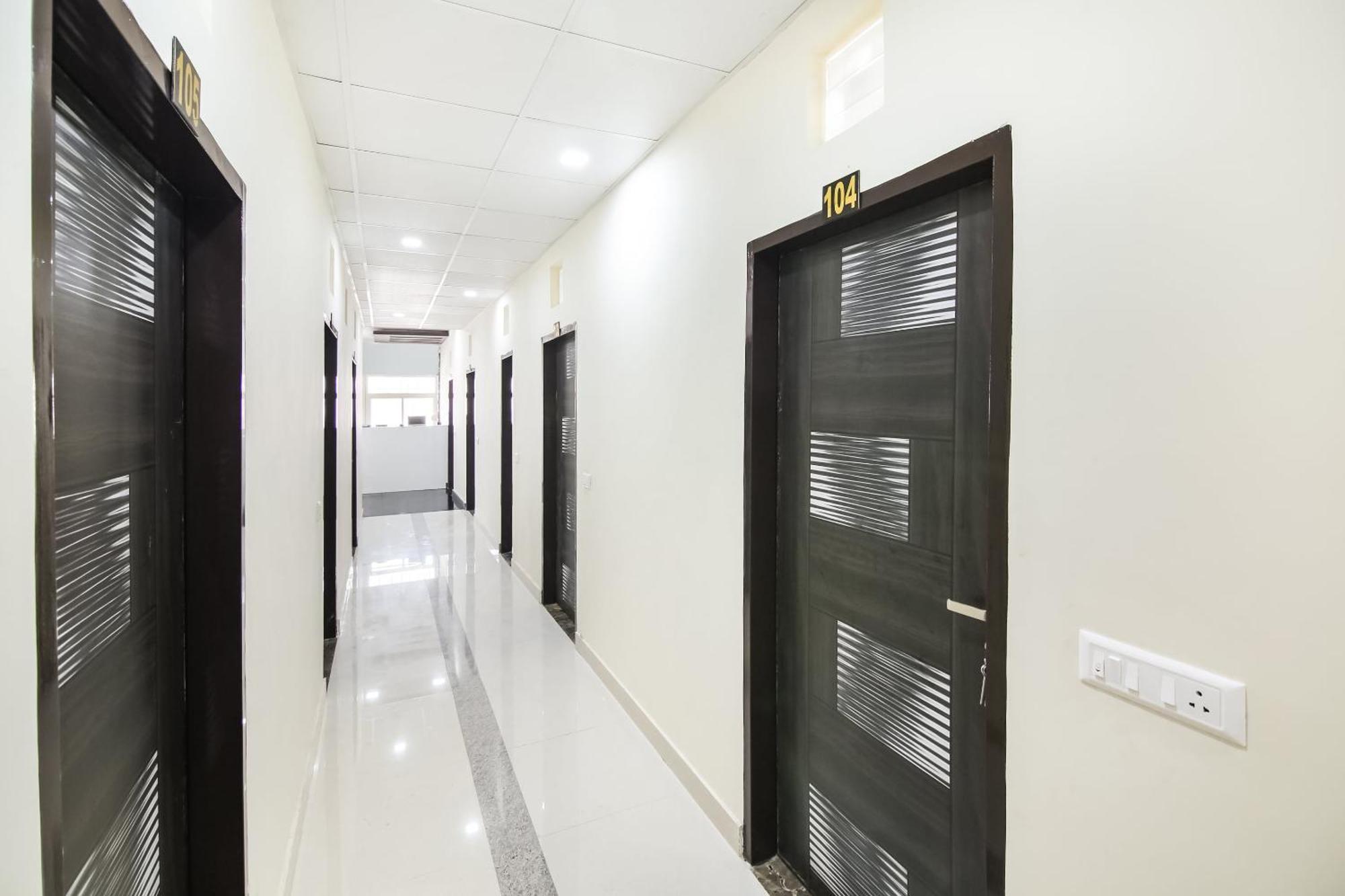 OYO 67353 Hotel Magnum Hisār Buitenkant foto