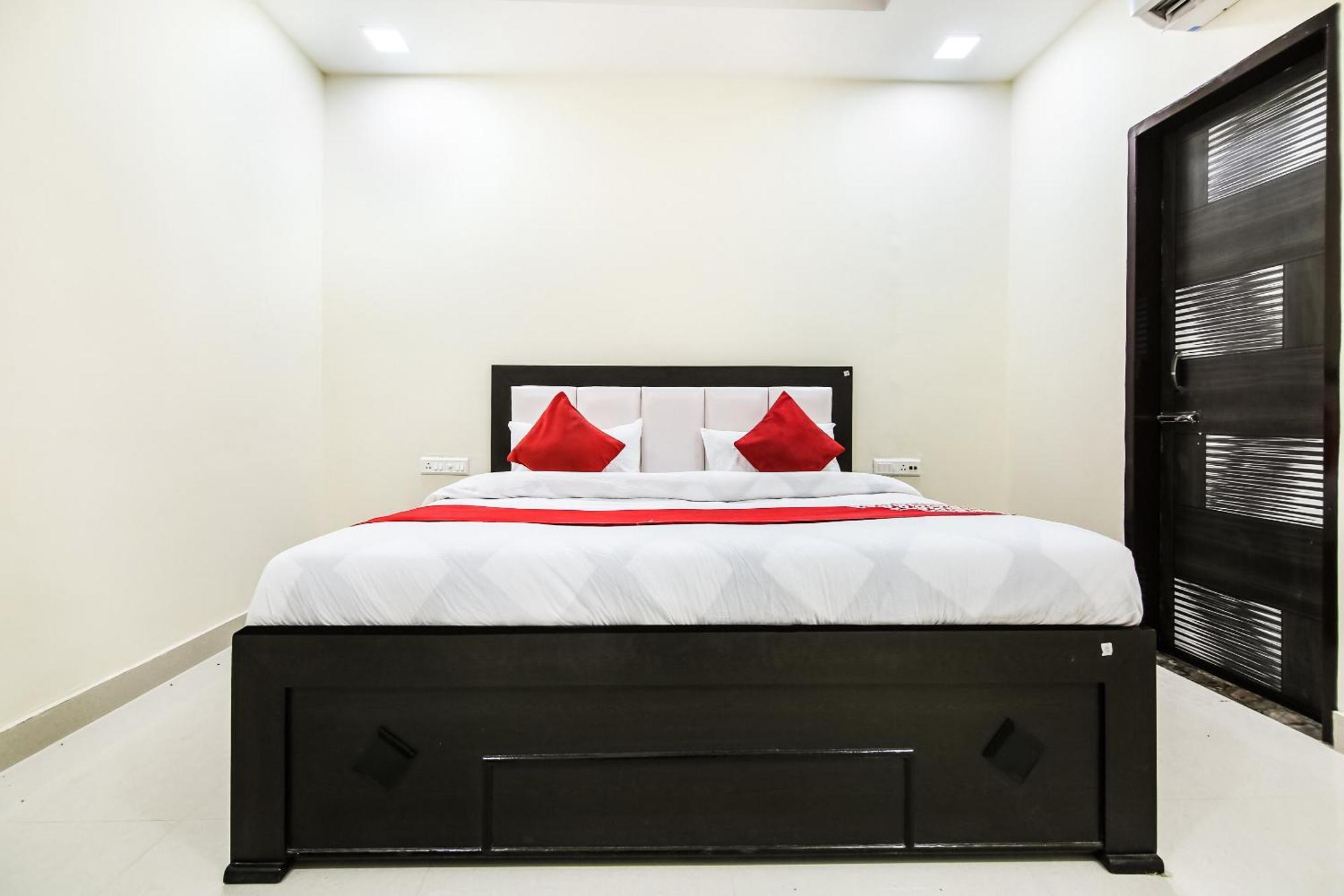 OYO 67353 Hotel Magnum Hisār Buitenkant foto