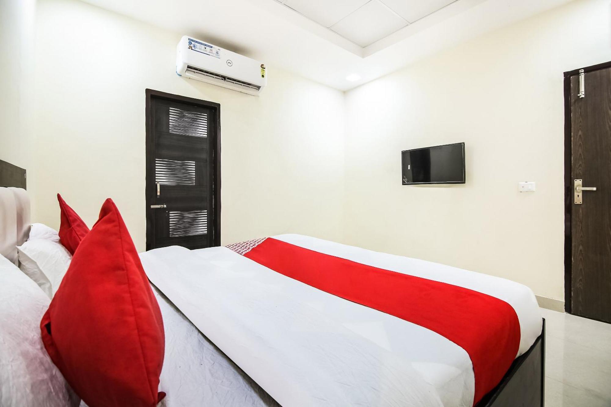 OYO 67353 Hotel Magnum Hisār Buitenkant foto