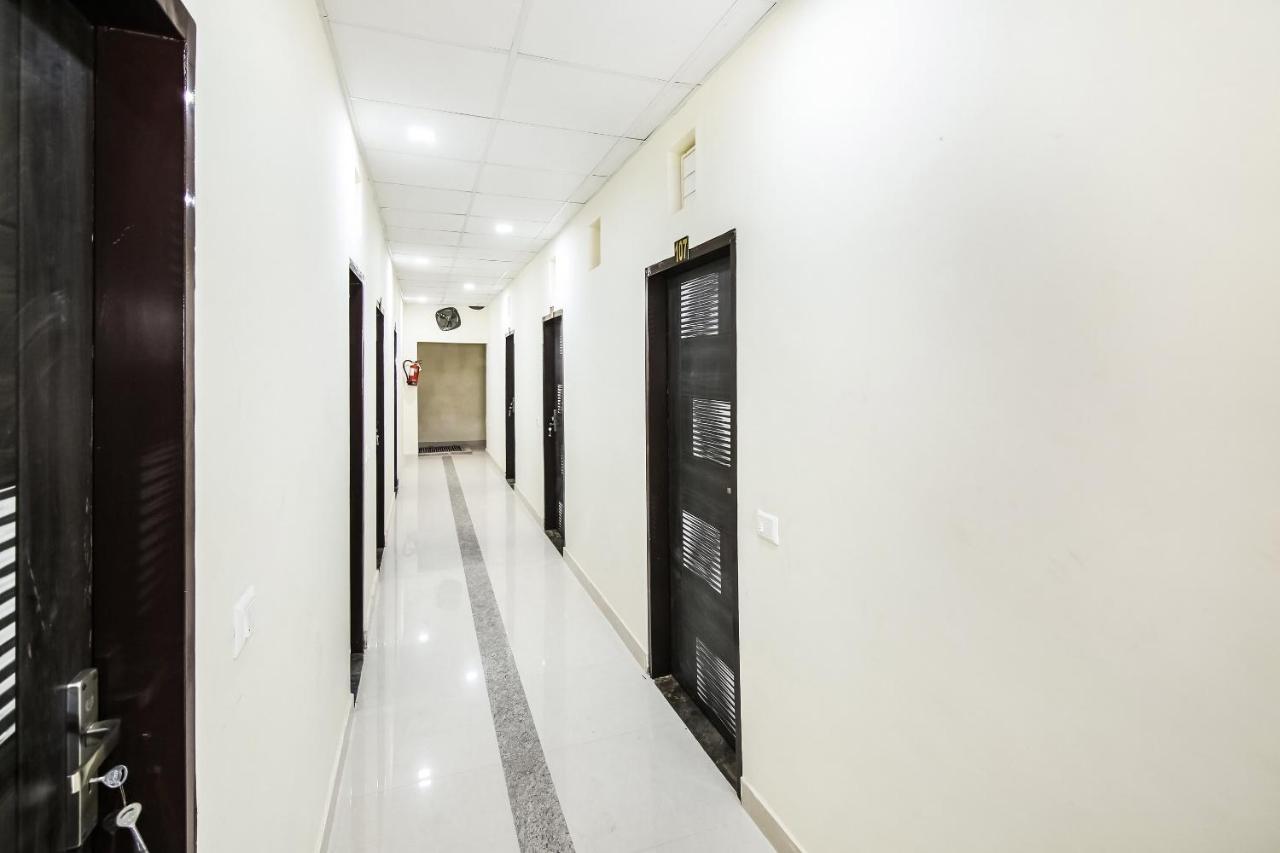 OYO 67353 Hotel Magnum Hisār Buitenkant foto
